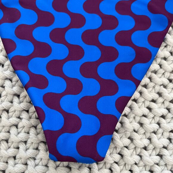 Skatie• ‘Salty’ Bikini Bottom in INFINITO - Picture 16 of 17